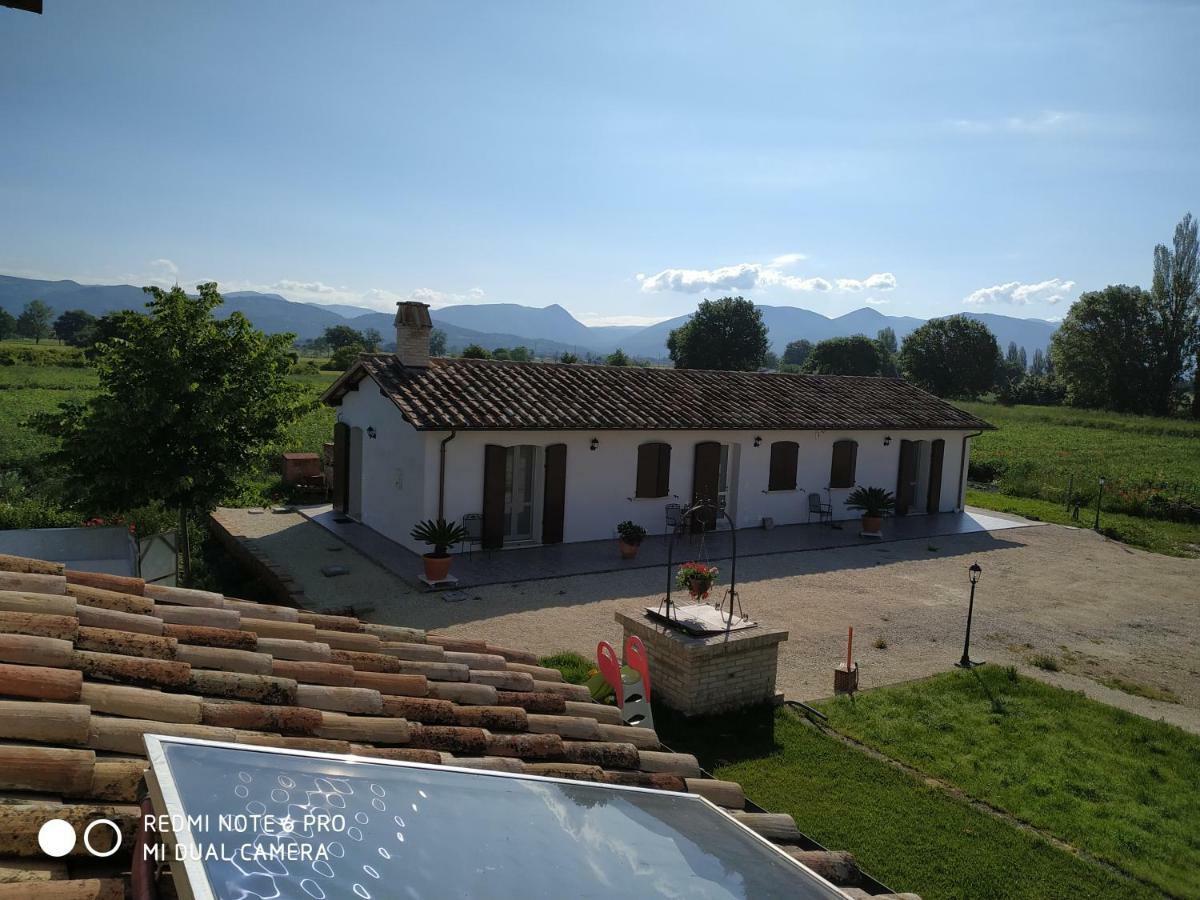 Agriturismo  Le Serre Spello Exterior foto